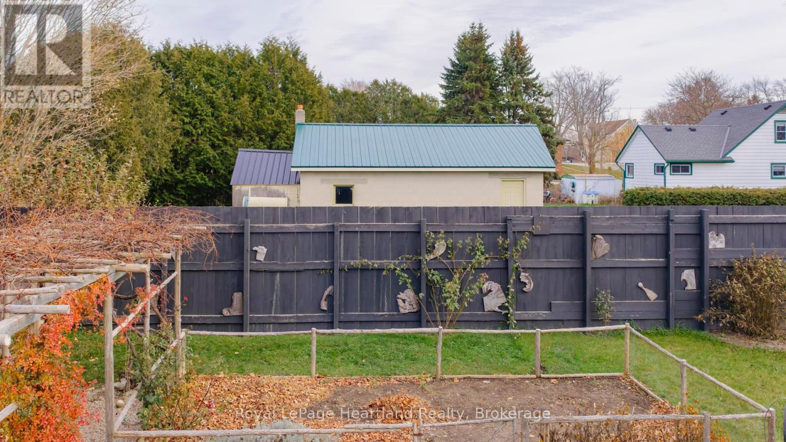 38 Albert Street, Ashfield-Colborne-Wawanosh, Ontario  N0M 1R0 - Photo 38 - X12576314