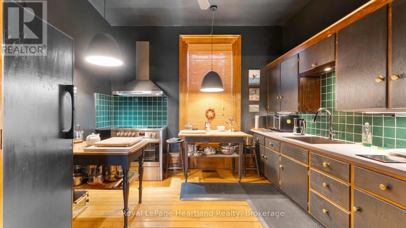 38 Albert Street, Ashfield-Colborne-Wawanosh, Ontario  N0M 1R0 - Photo 6 - X12576314