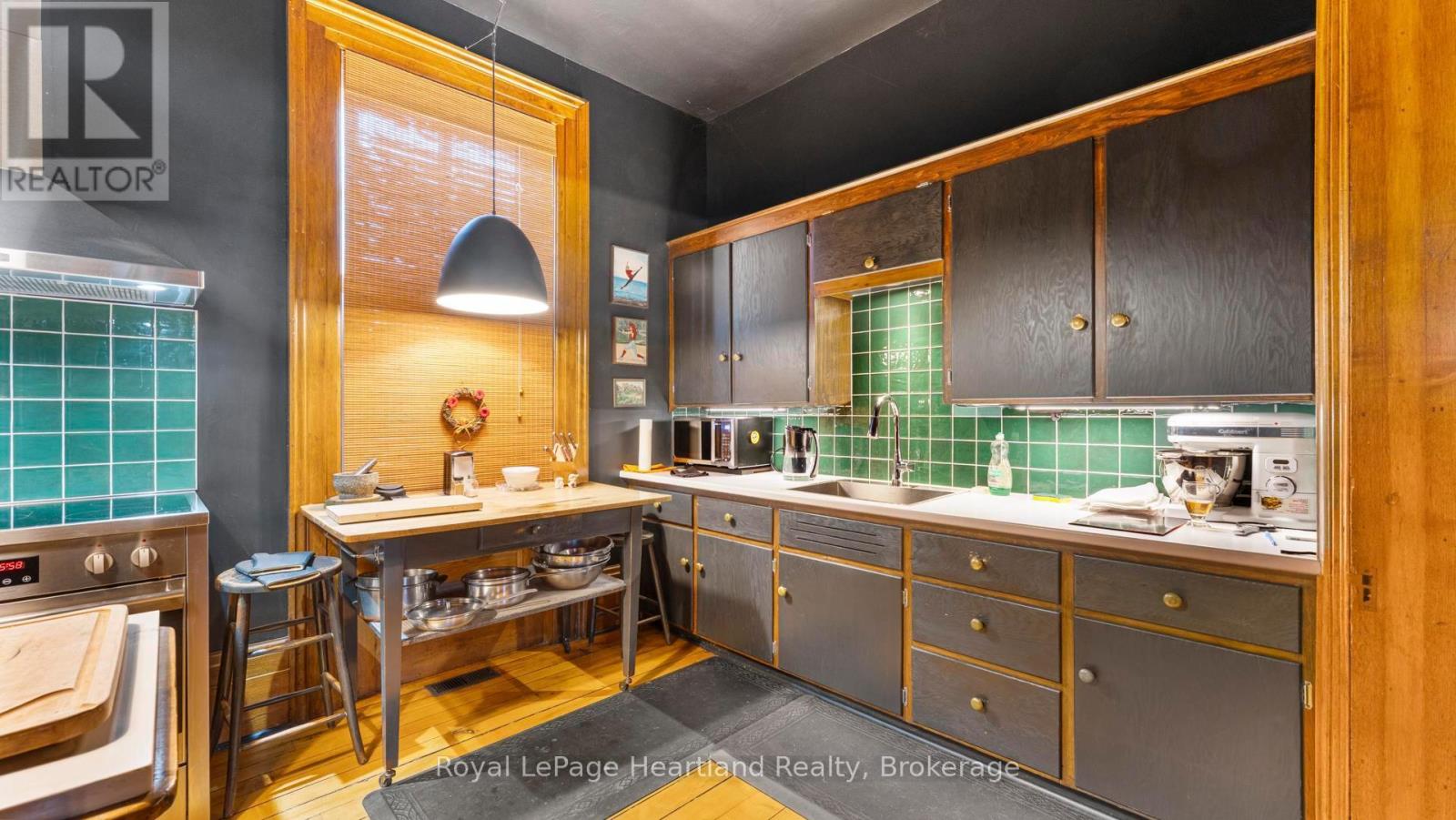 38 Albert Street, Ashfield-Colborne-Wawanosh, Ontario  N0M 1R0 - Photo 7 - X12576314