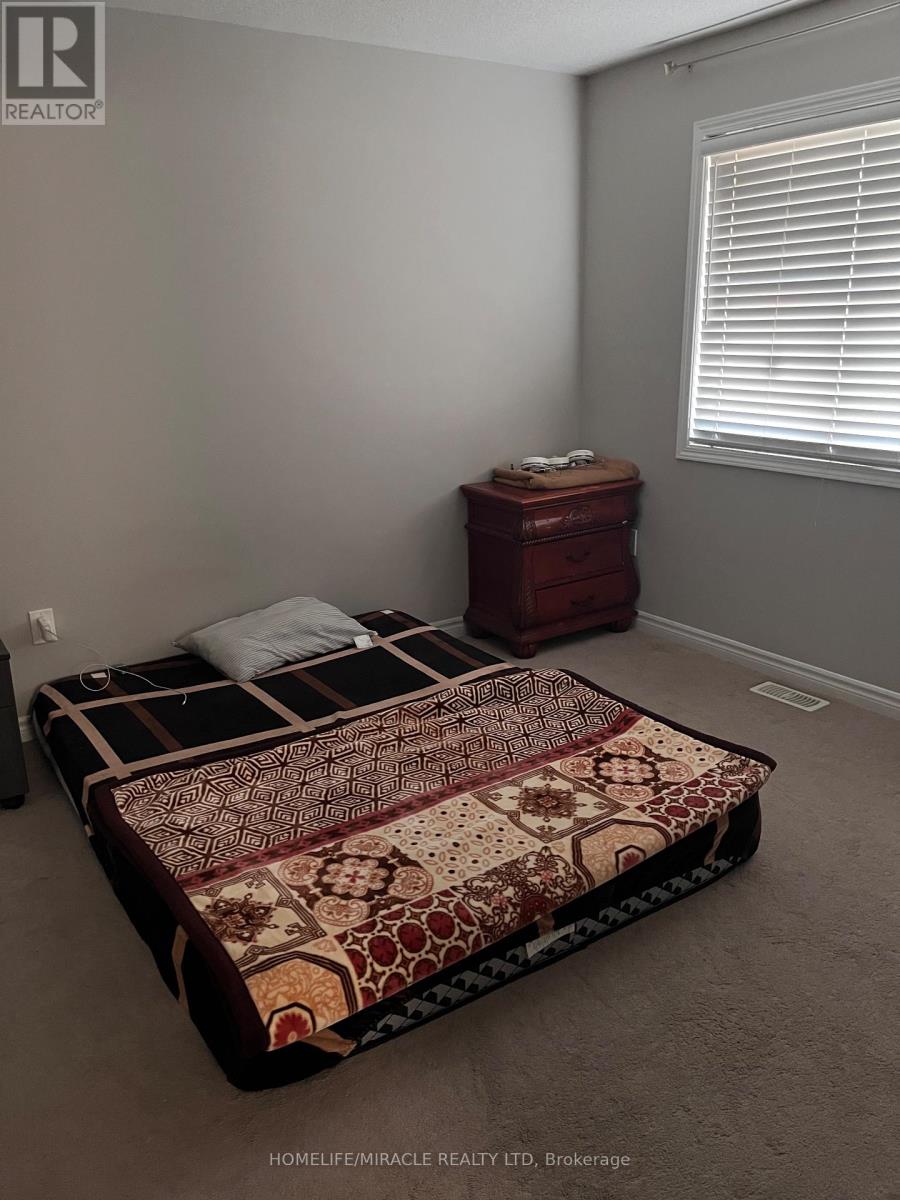 12 Meadowcrest Lane, Brampton, Ontario  L7A 0T8 - Photo 19 - W12569596