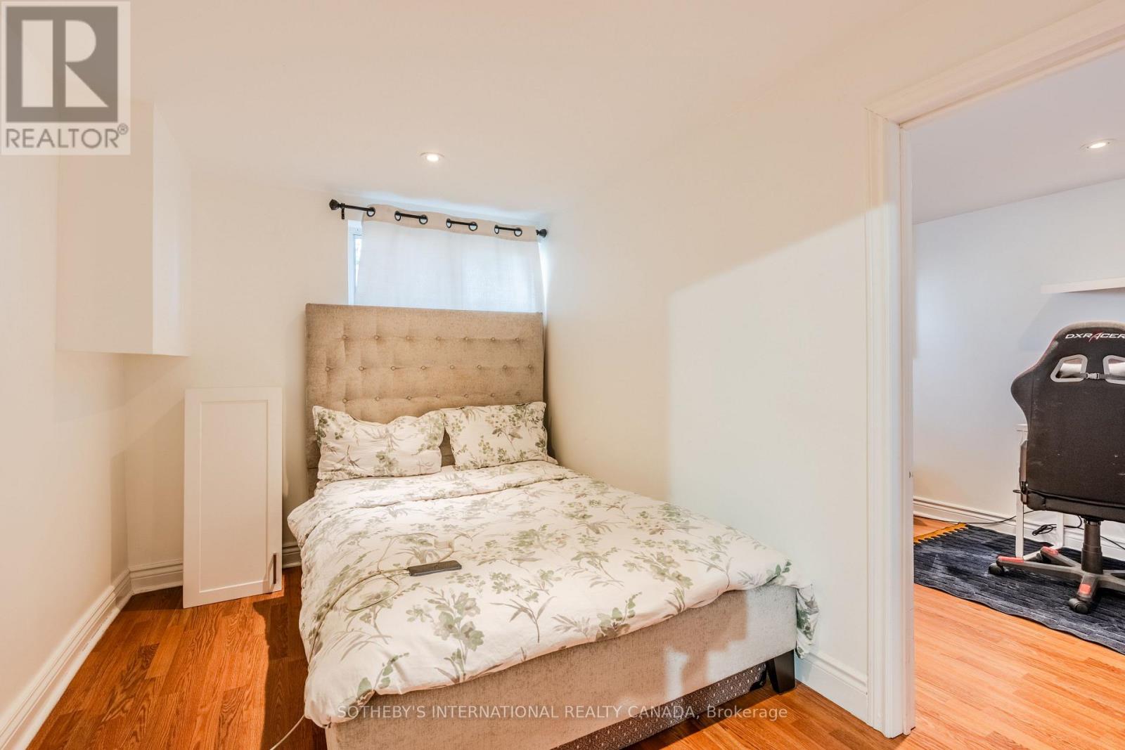 11 Buckhorn Place, Toronto, Ontario  M9V 2P3 - Photo 20 - W12575818