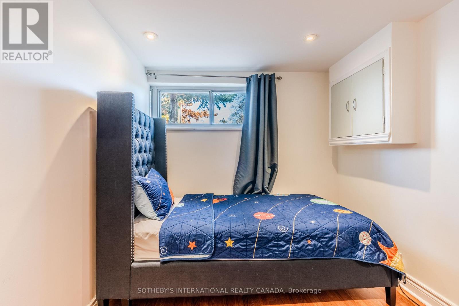 11 Buckhorn Place, Toronto, Ontario  M9V 2P3 - Photo 22 - W12575818