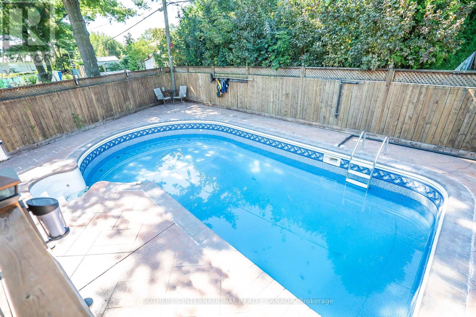 11 Buckhorn Place, Toronto, Ontario  M9V 2P3 - Photo 31 - W12575818