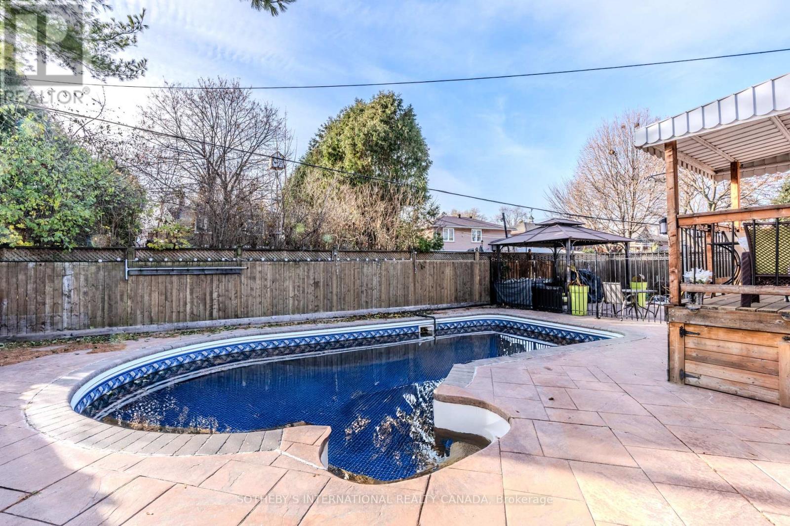 11 Buckhorn Place, Toronto, Ontario  M9V 2P3 - Photo 32 - W12575818