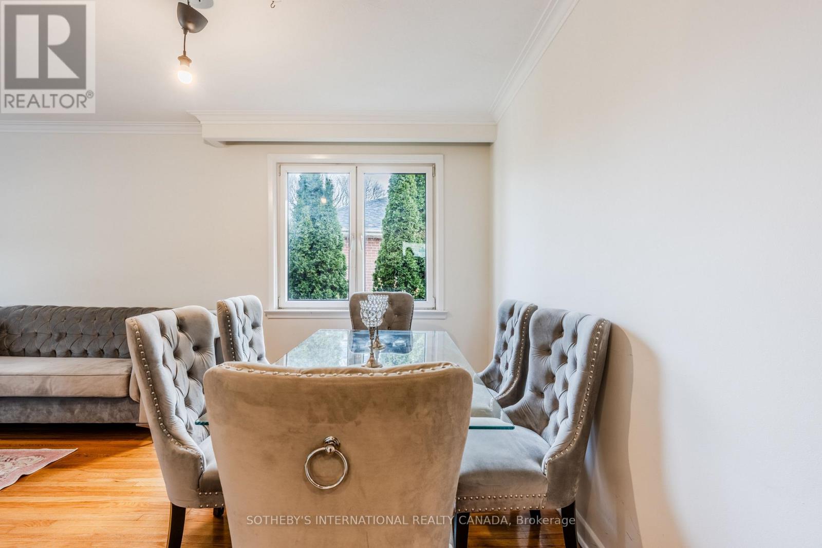 11 Buckhorn Place, Toronto, Ontario  M9V 2P3 - Photo 4 - W12575818