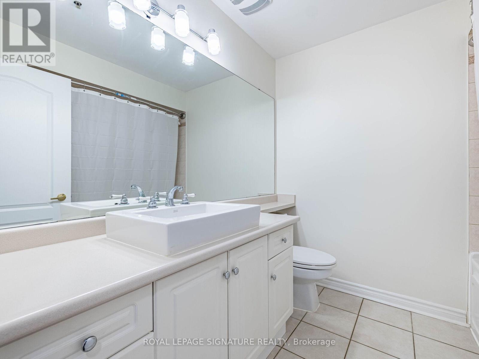 202 - 3531 Lake Shore Boulevard, Toronto, Ontario  M8W 1P4 - Photo 25 - W12576074