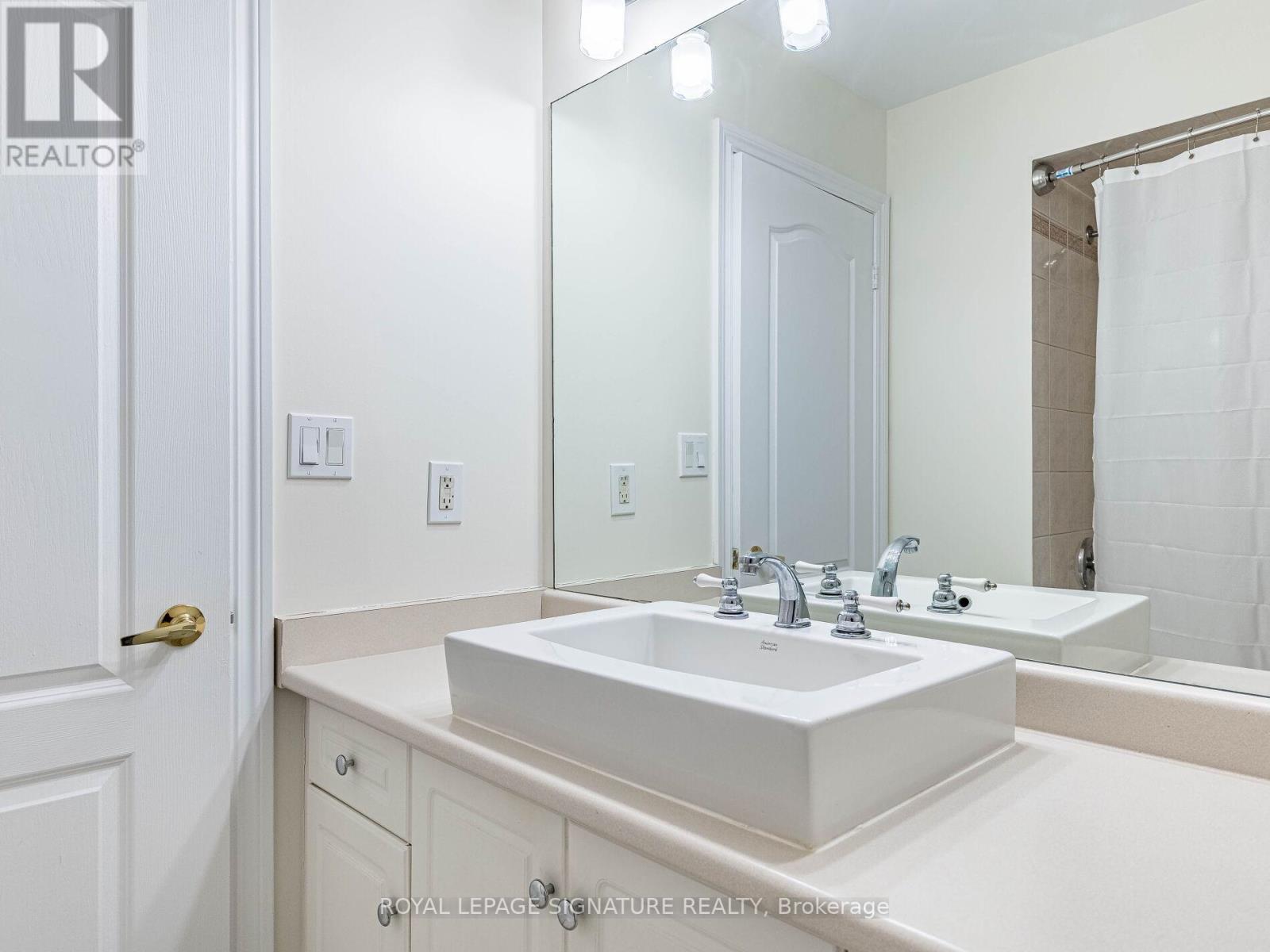 202 - 3531 Lake Shore Boulevard, Toronto, Ontario  M8W 1P4 - Photo 26 - W12576074