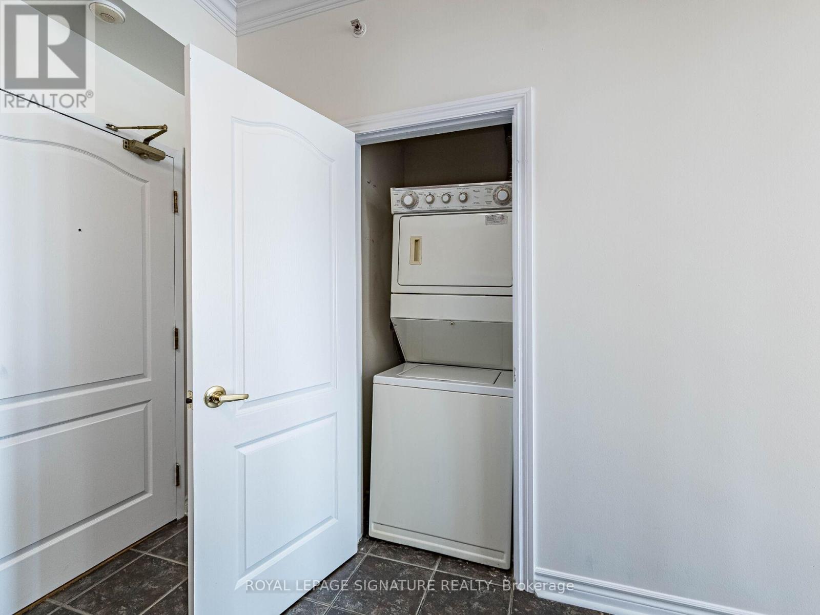 202 - 3531 Lake Shore Boulevard, Toronto, Ontario  M8W 1P4 - Photo 28 - W12576074