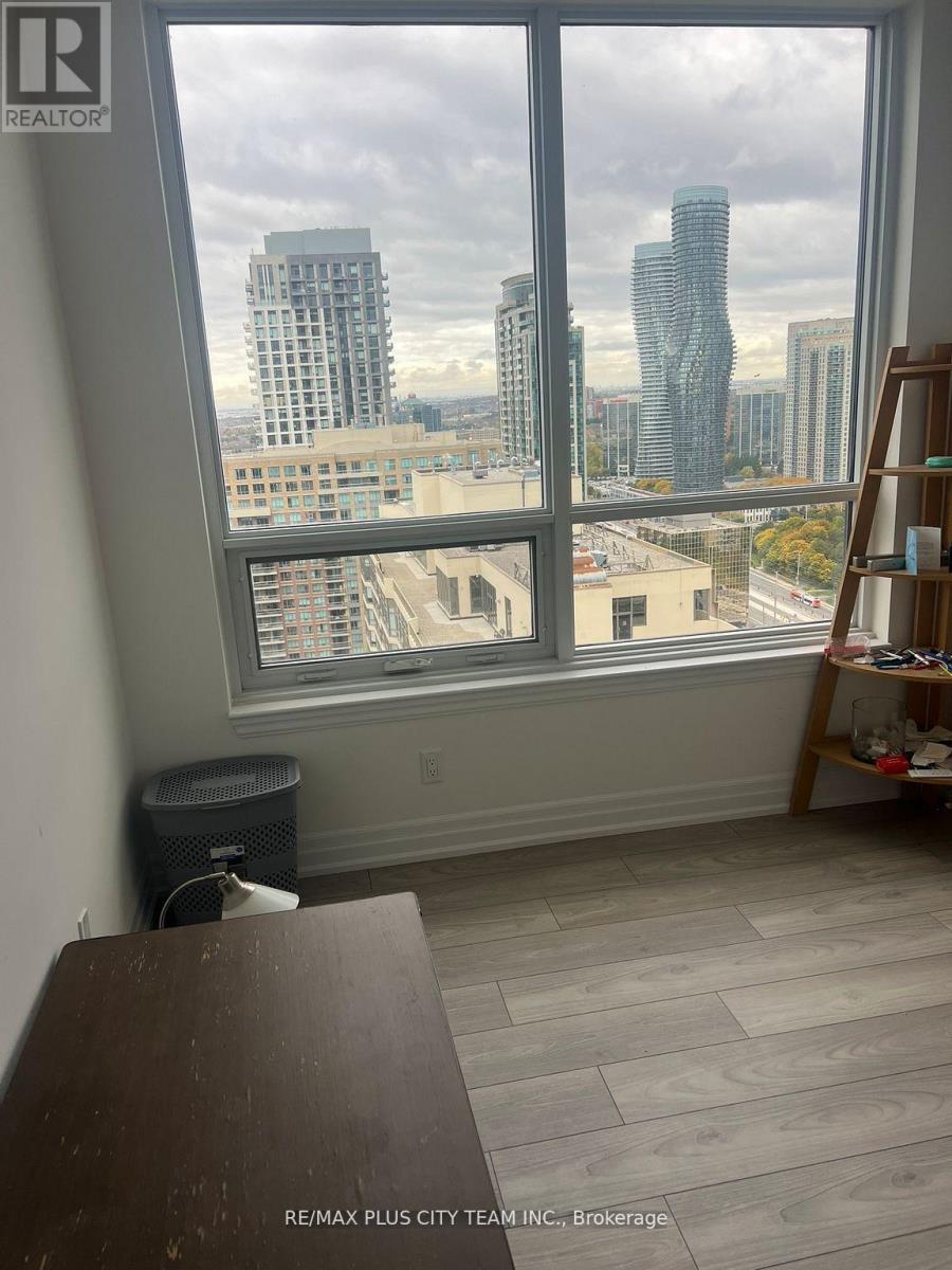 2709 - 36 Elm Drive W, Mississauga, Ontario  L5B 0N3 - Photo 4 - W12576076