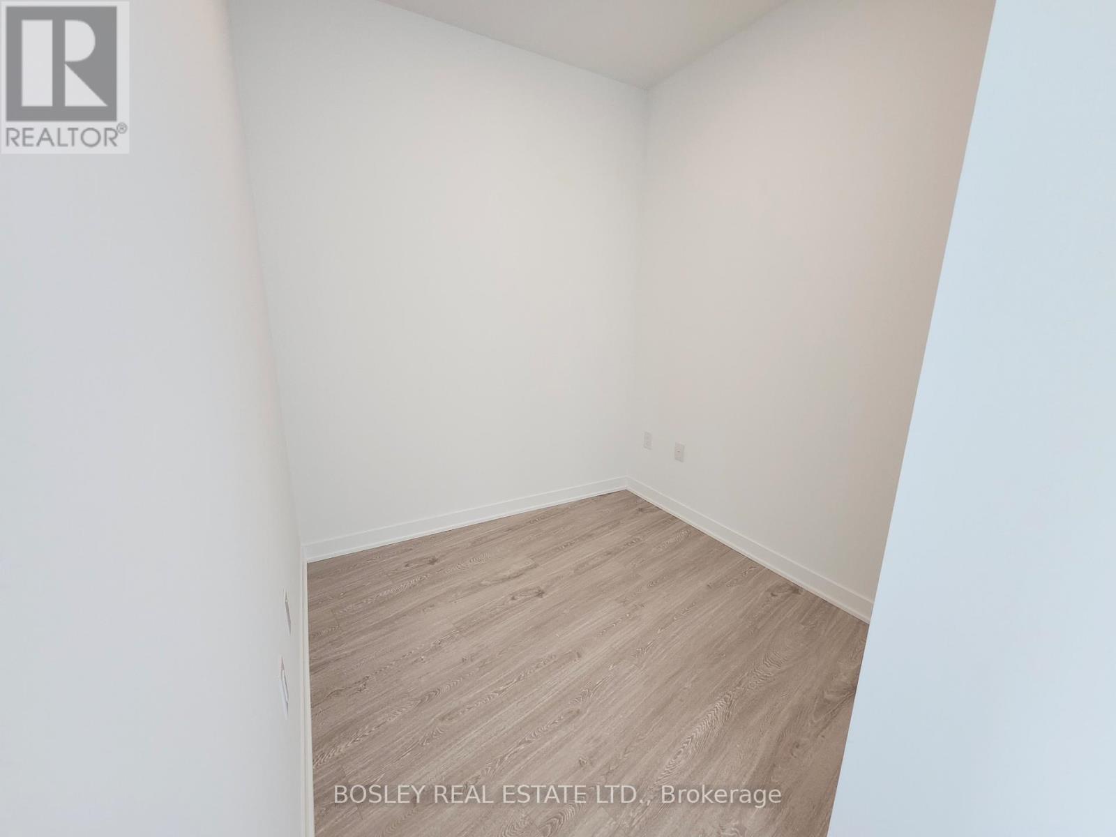 806 - 2495 Eglinton Avenue W, Mississauga, Ontario  L5M 2V8 - Photo 10 - W12576078