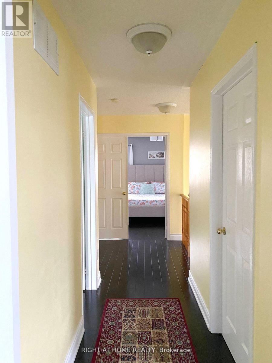 2346 Bankside Drive, Mississauga, Ontario  L5M 6E2 - Photo 14 - W12576098