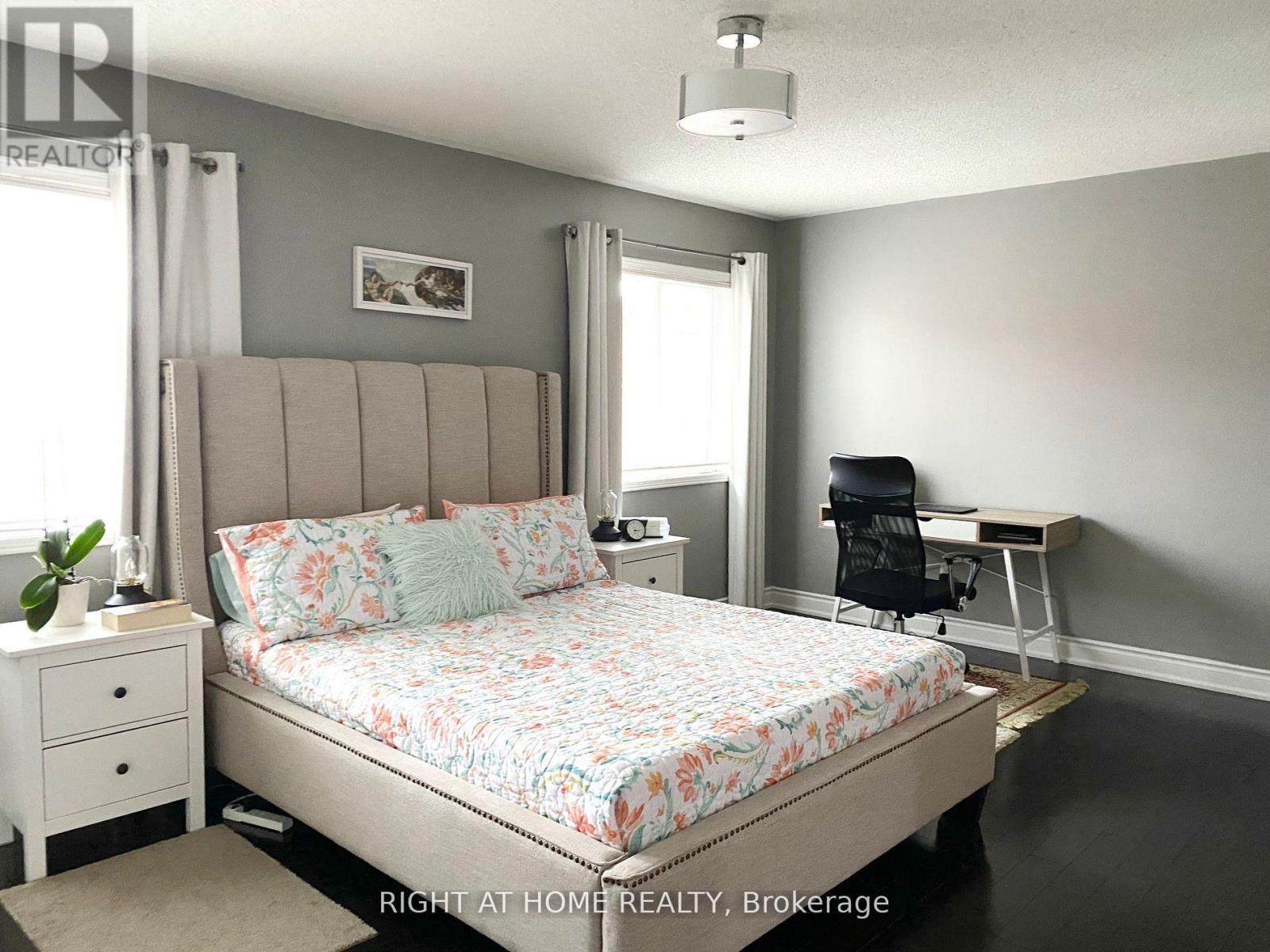 2346 Bankside Drive, Mississauga, Ontario  L5M 6E2 - Photo 16 - W12576098