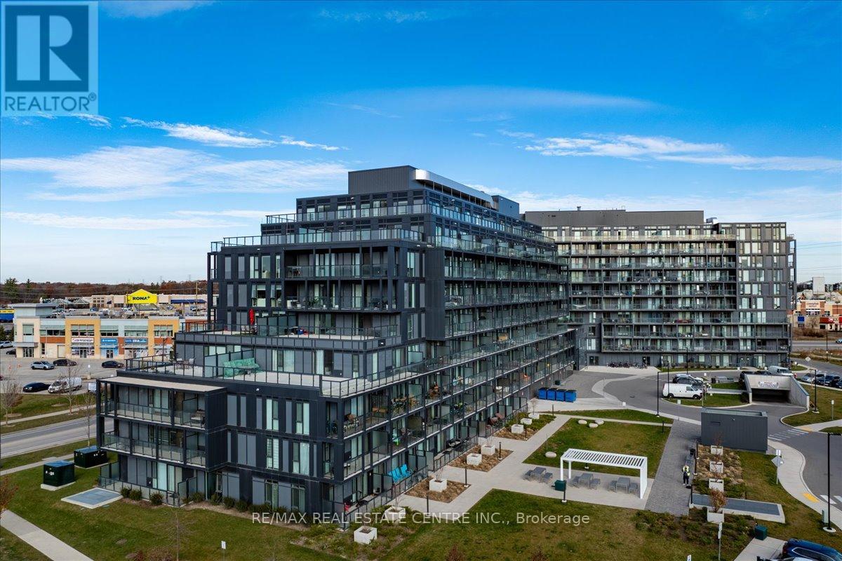 B1016 - 3200 DAKOTA COMMON, Burlington, Ontario