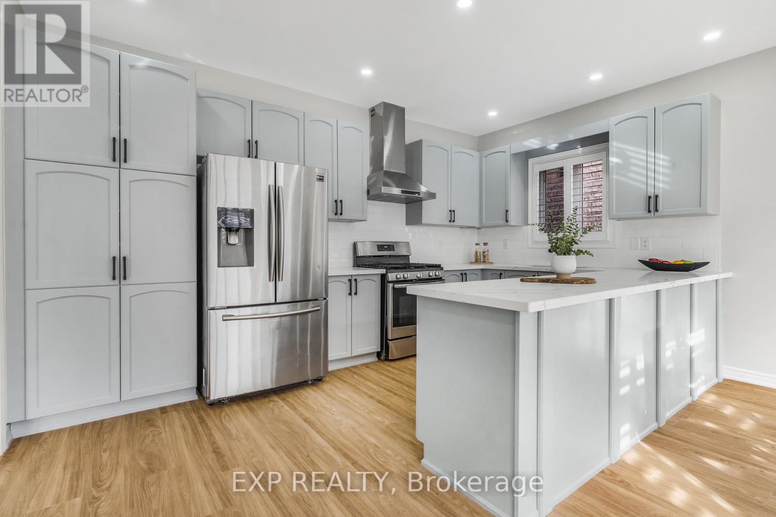 15 Freesia Road, Brampton, Ontario  L7A 0L6 - Photo 11 - W12576116