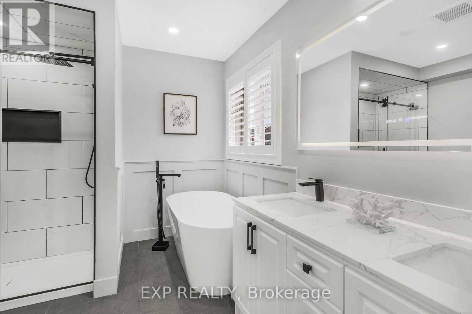 15 Freesia Road, Brampton, Ontario  L7A 0L6 - Photo 18 - W12576116