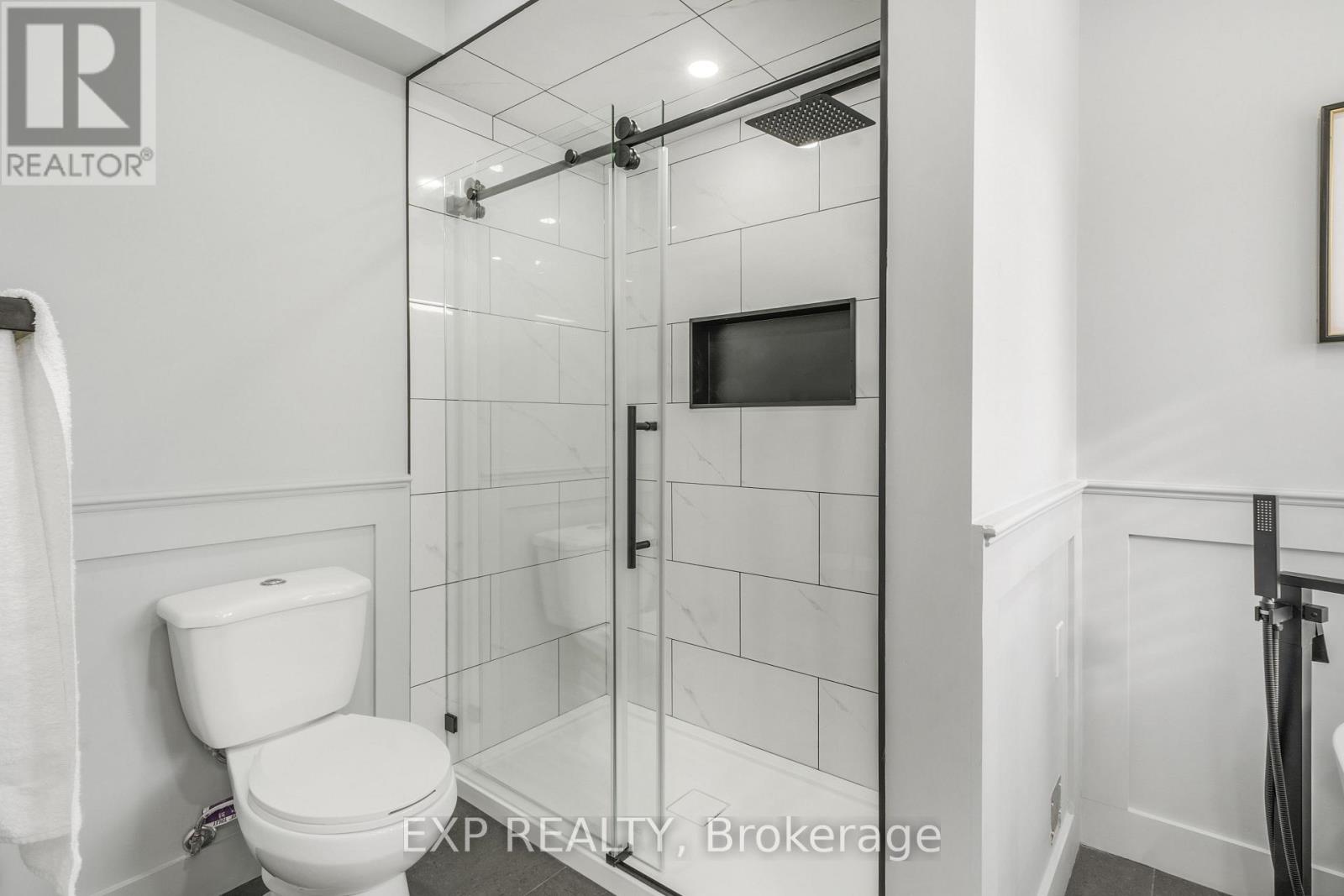 15 Freesia Road, Brampton, Ontario  L7A 0L6 - Photo 19 - W12576116