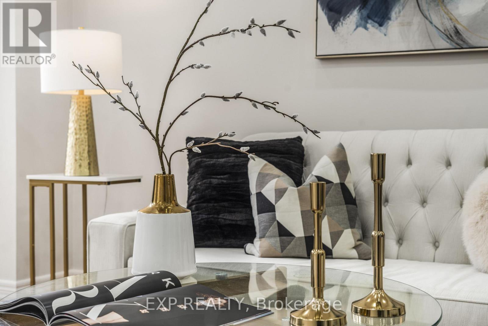 15 Freesia Road, Brampton, Ontario  L7A 0L6 - Photo 7 - W12576116