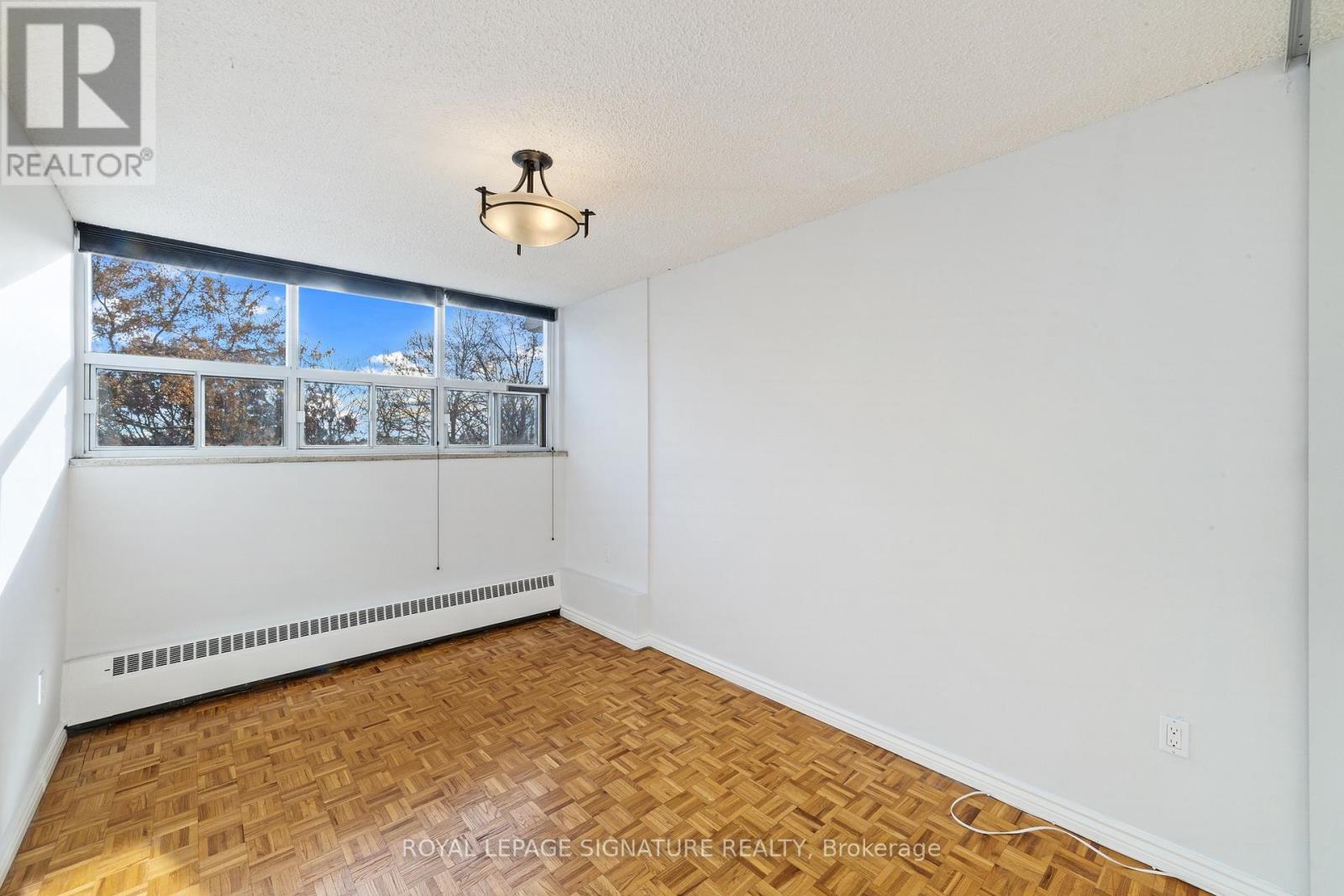 503 - 212 Kerr Street, Oakville, Ontario  L6K 3B1 - Photo 18 - W12576124