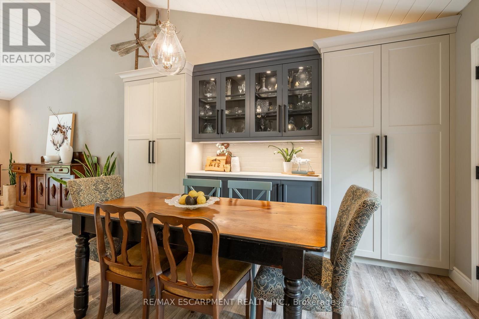 7575 Milburough Line, Milton, Ontario  L0R 1K0 - Photo 14 - W12576174