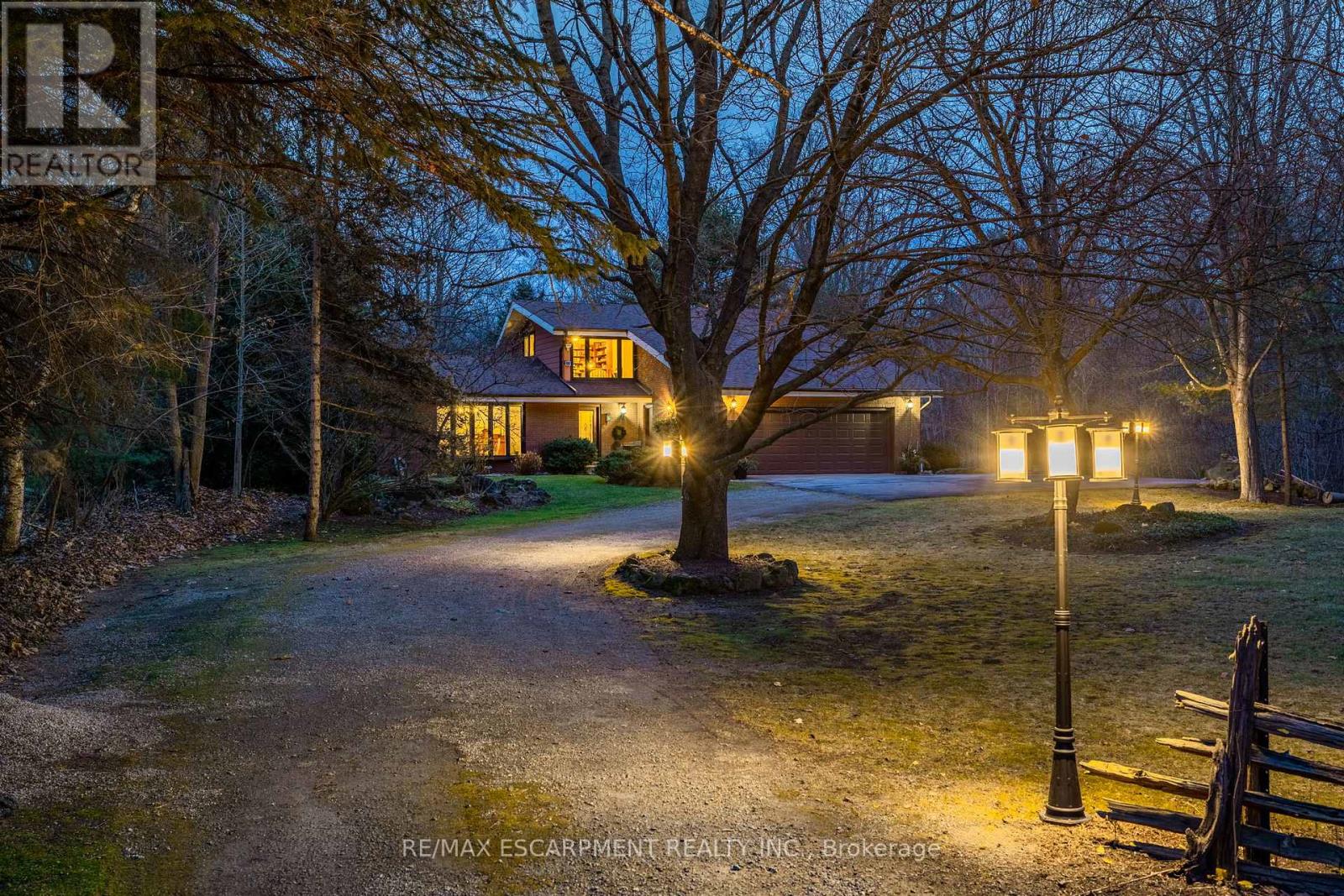 7575 Milburough Line, Milton, Ontario  L0R 1K0 - Photo 2 - W12576174