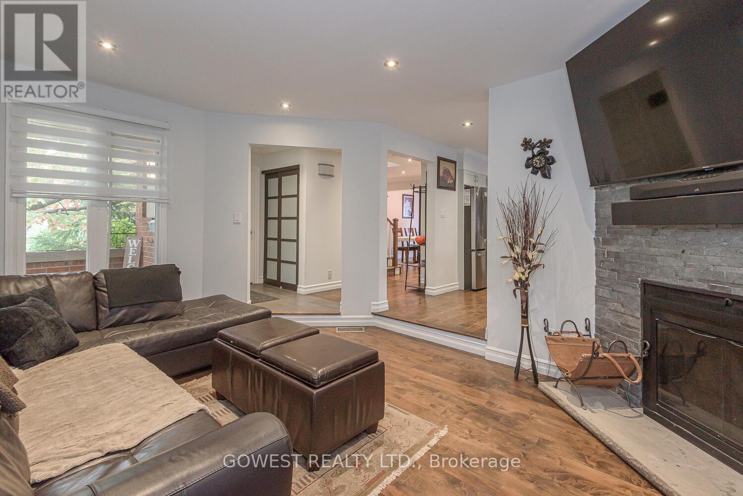 2194 Madden Boulevard, Oakville, Ontario  L6H 3M2 - Photo 4 - W12576192