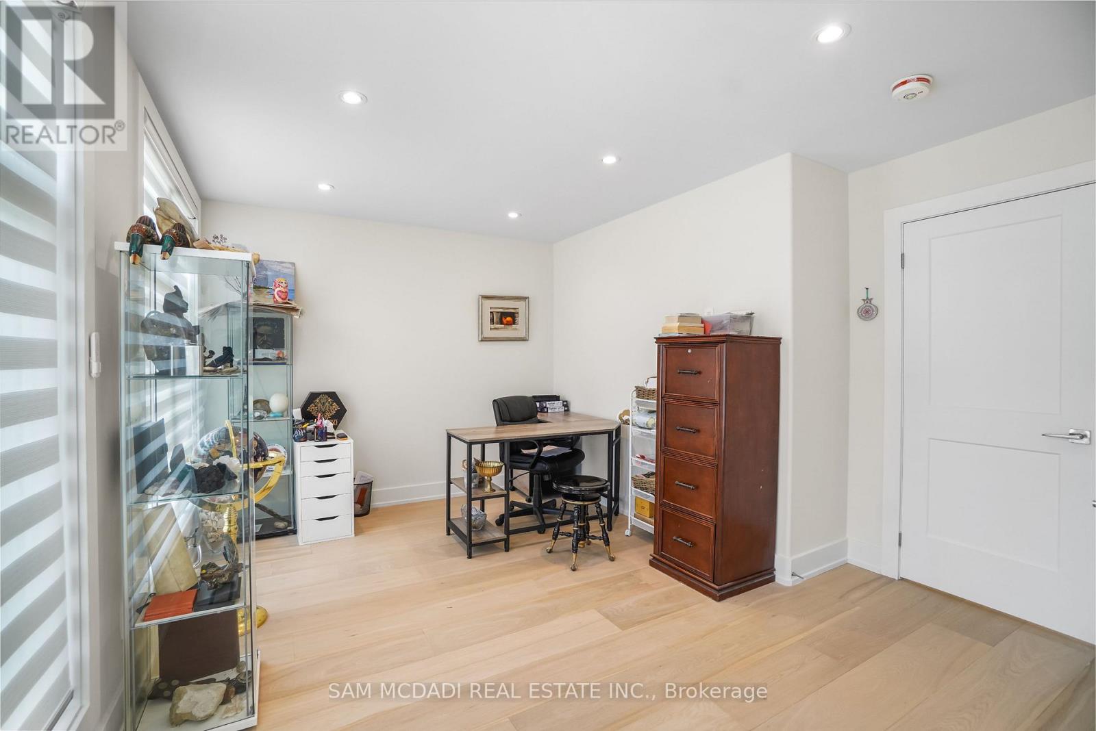 1036 Enola Avenue, Mississauga, Ontario  L5G 4A9 - Photo 38 - W12576212