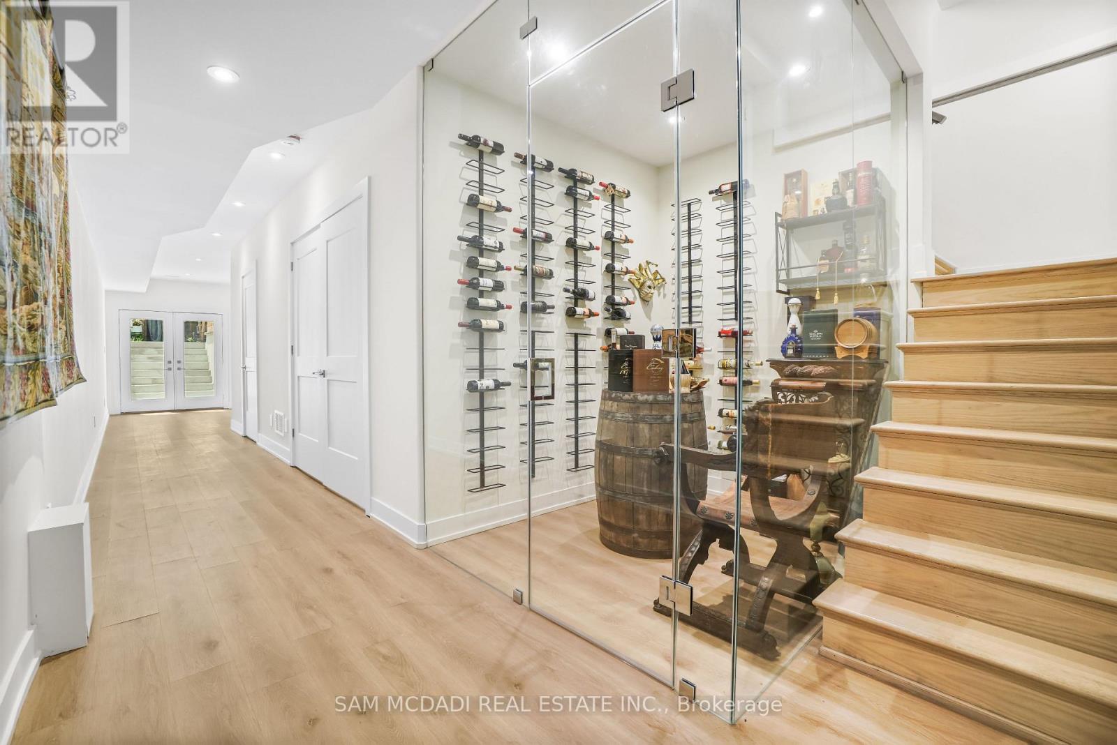 1036 Enola Avenue, Mississauga, Ontario  L5G 4A9 - Photo 41 - W12576212