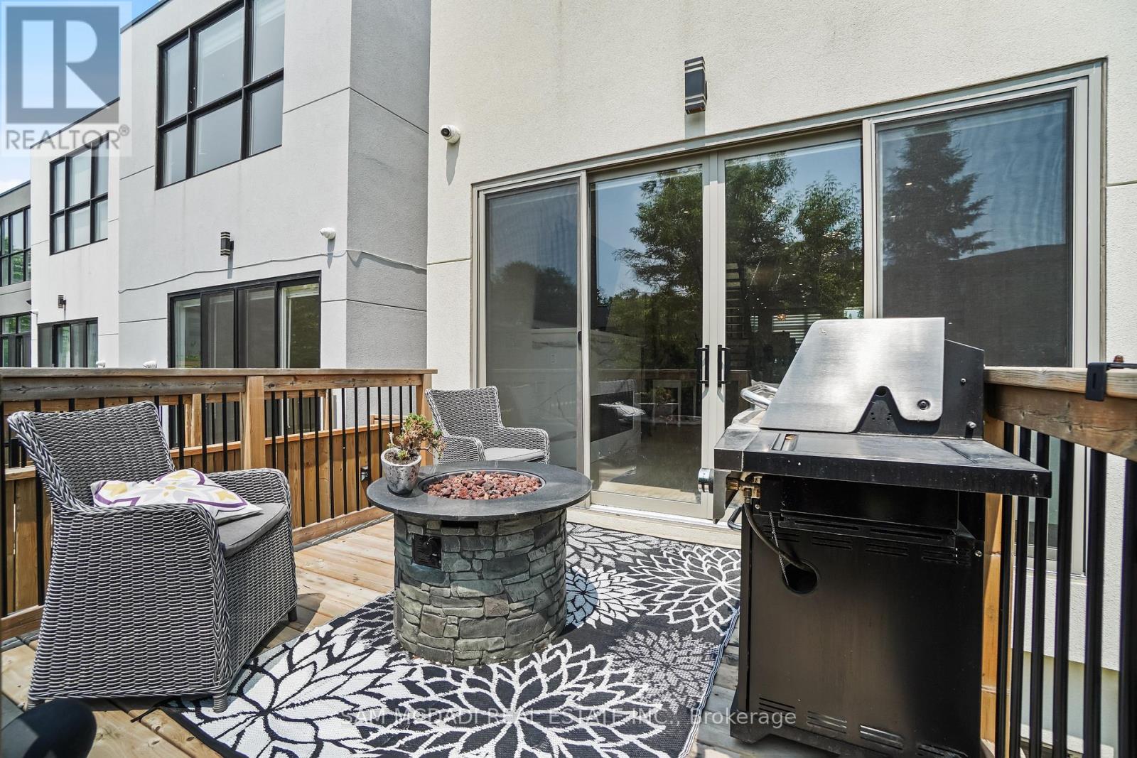 1036 Enola Avenue, Mississauga, Ontario  L5G 4A9 - Photo 49 - W12576212