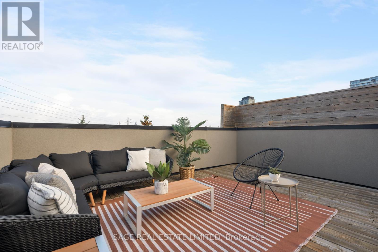 101 Beaver Avenue, Toronto, Ontario  M6H 2G3 - Photo 28 - W12576228