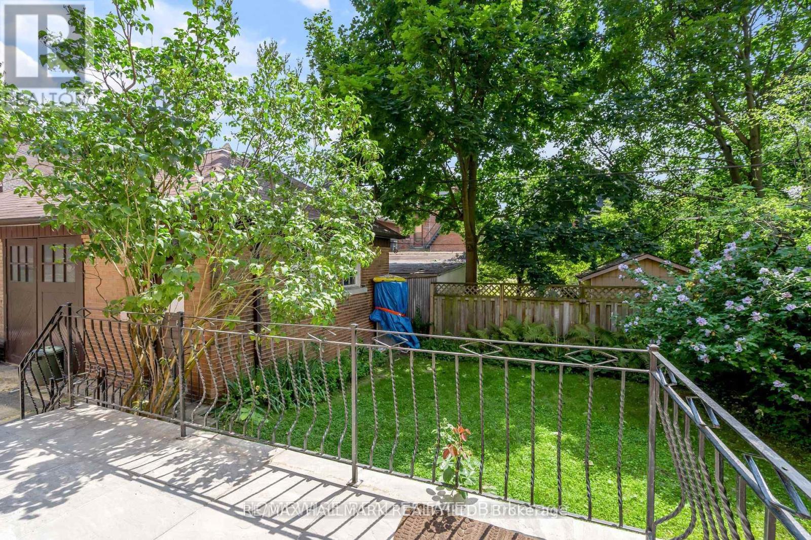 A1 - 5 High Park Boulevard, Toronto, Ontario  M6R 1M5 - Photo 14 - W12576234