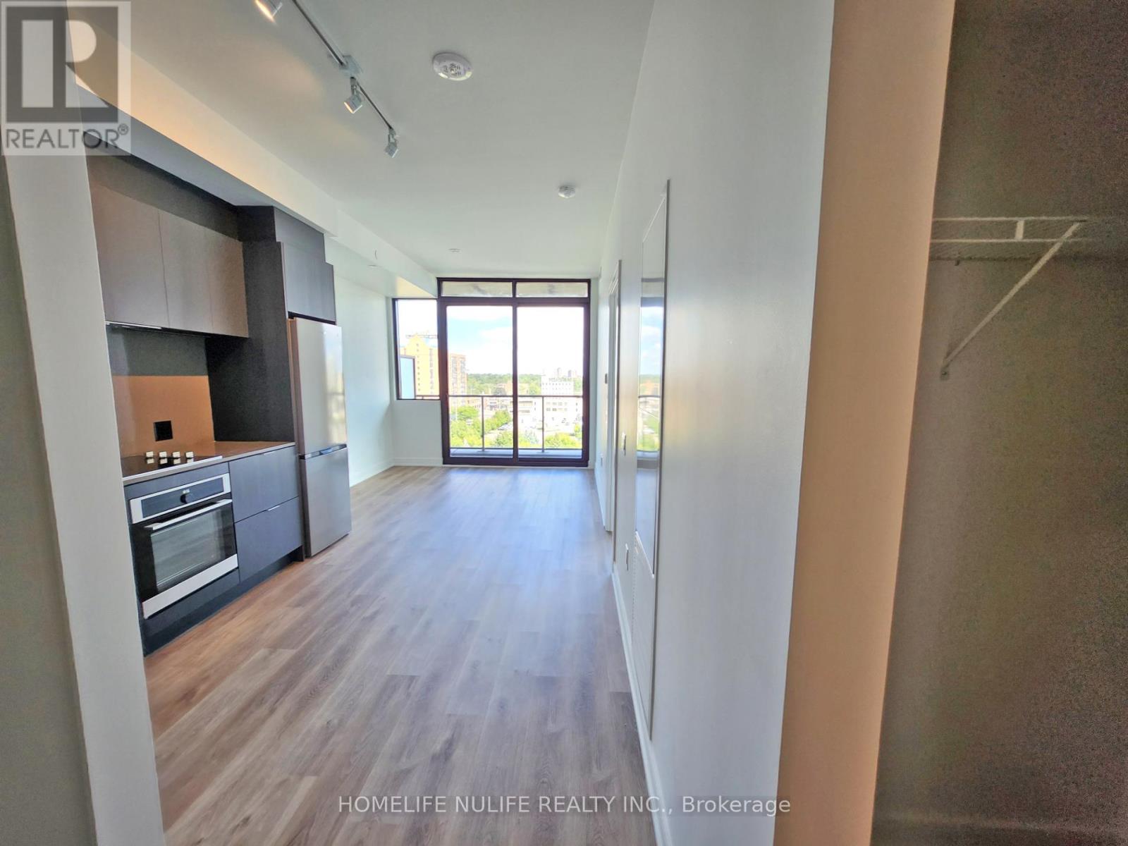 819 - 3009 Novar Road, Mississauga, Ontario  L5B 0P9 - Photo 3 - W12576256