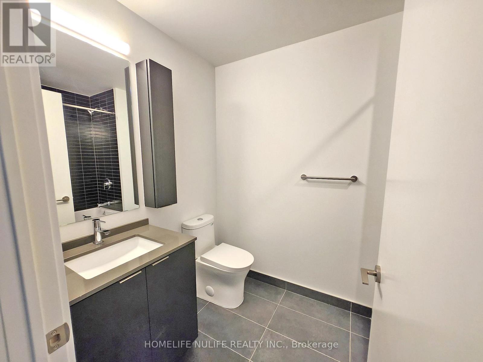 819 - 3009 Novar Road, Mississauga, Ontario  L5B 0P9 - Photo 7 - W12576256