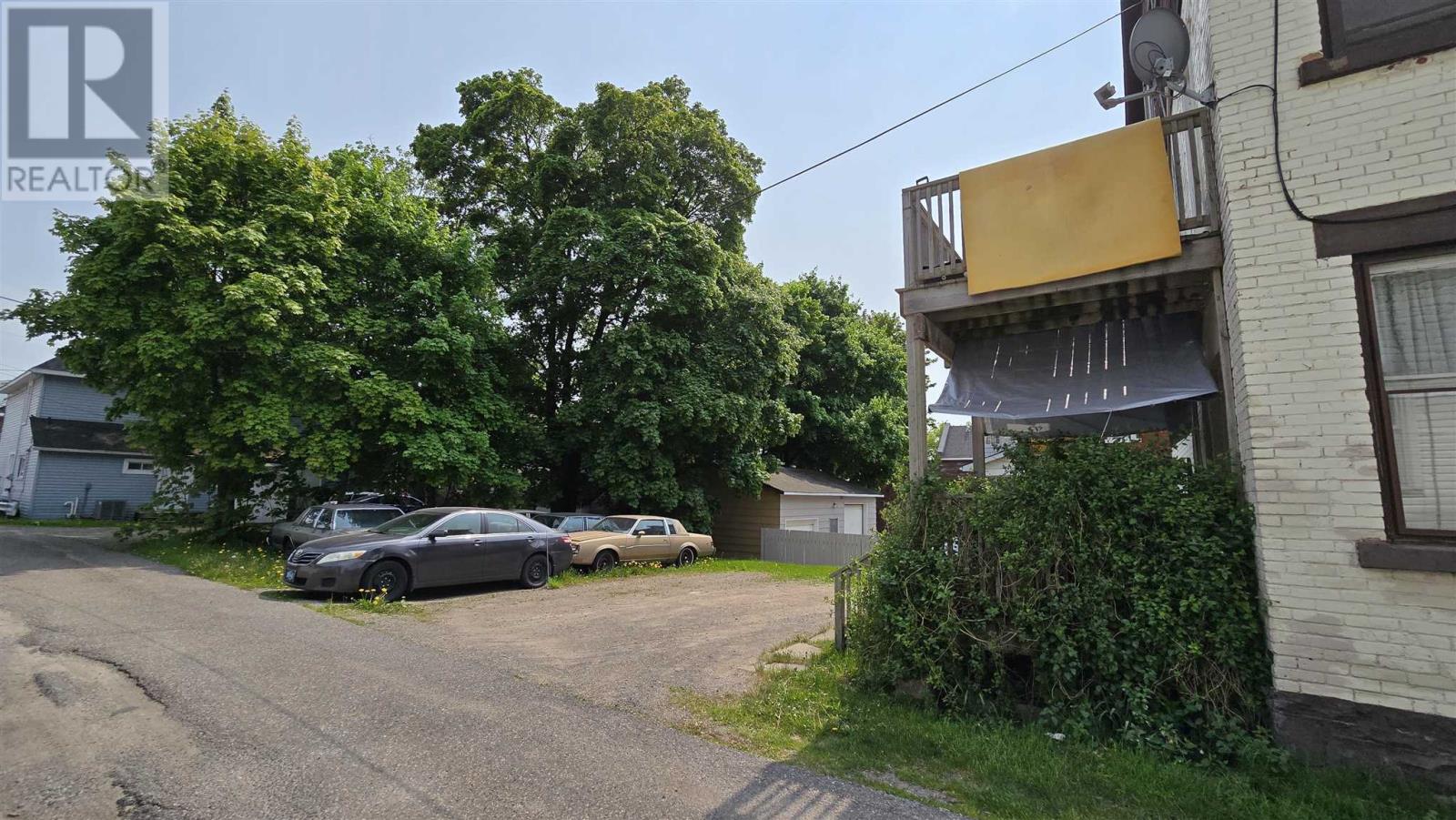 178 Spring St, Sault Ste. Marie, Ontario  P6A 3A5 - Photo 4 - SM253350