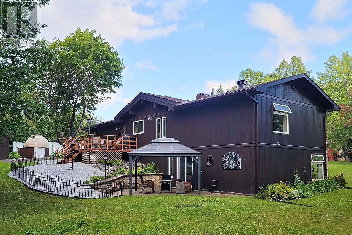 1030 Deepwood Dr., Thunder Bay, Ontario  P7J 1H7 - Photo 3 - TB253509