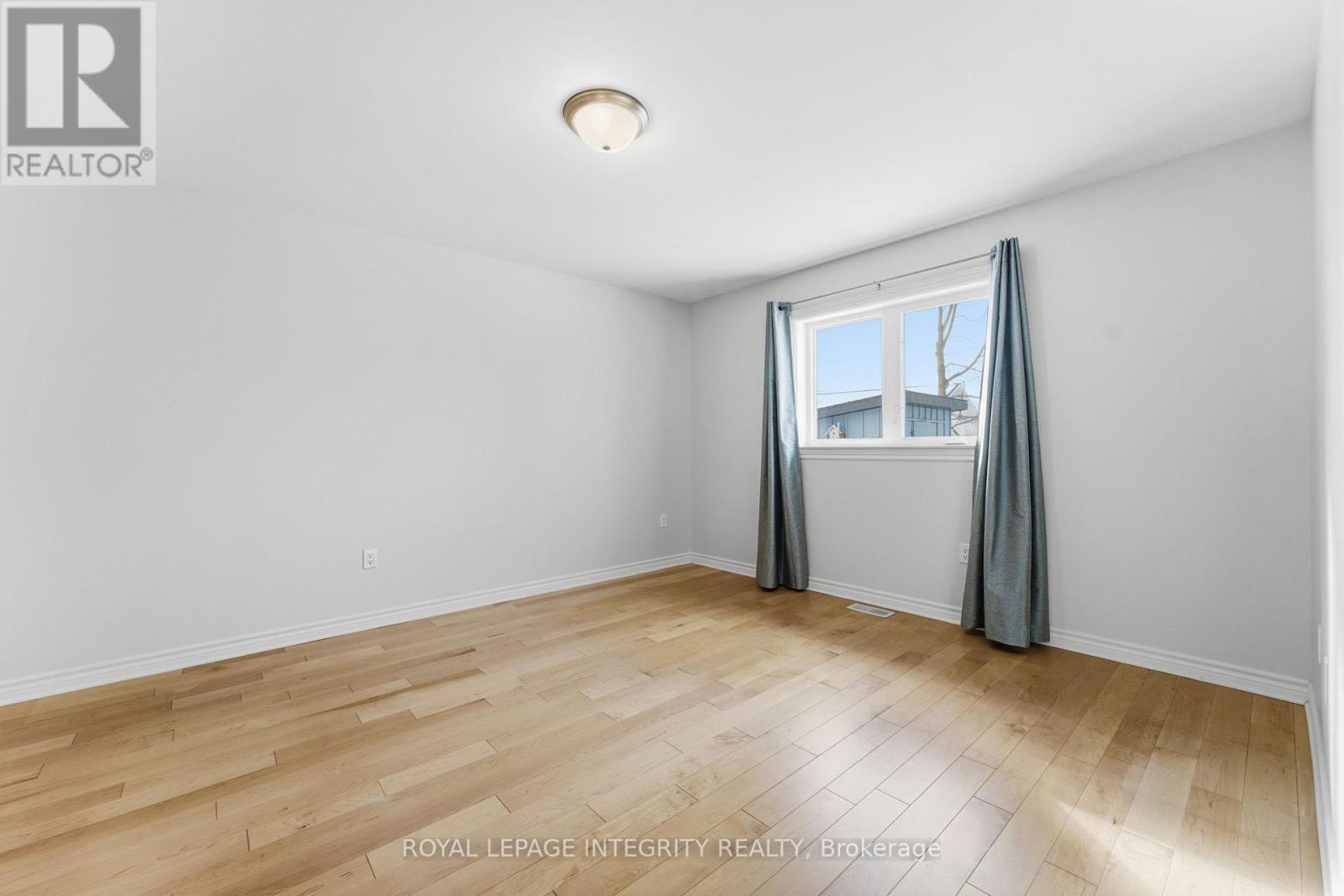 313 Napier Court, Mississippi Mills, Ontario  K0A 1A0 - Photo 10 - X12576366