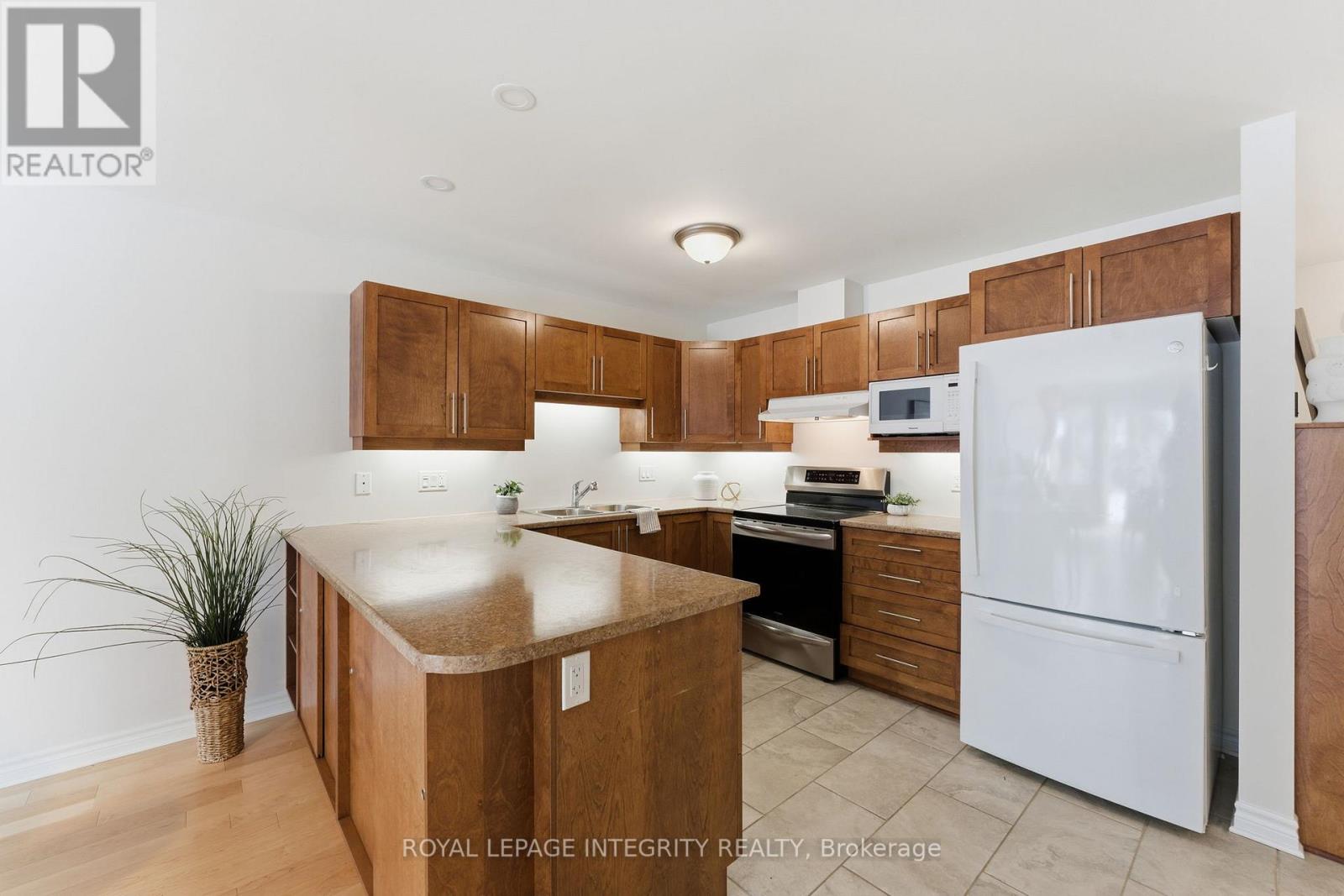 313 Napier Court, Mississippi Mills, Ontario  K0A 1A0 - Photo 7 - X12576366