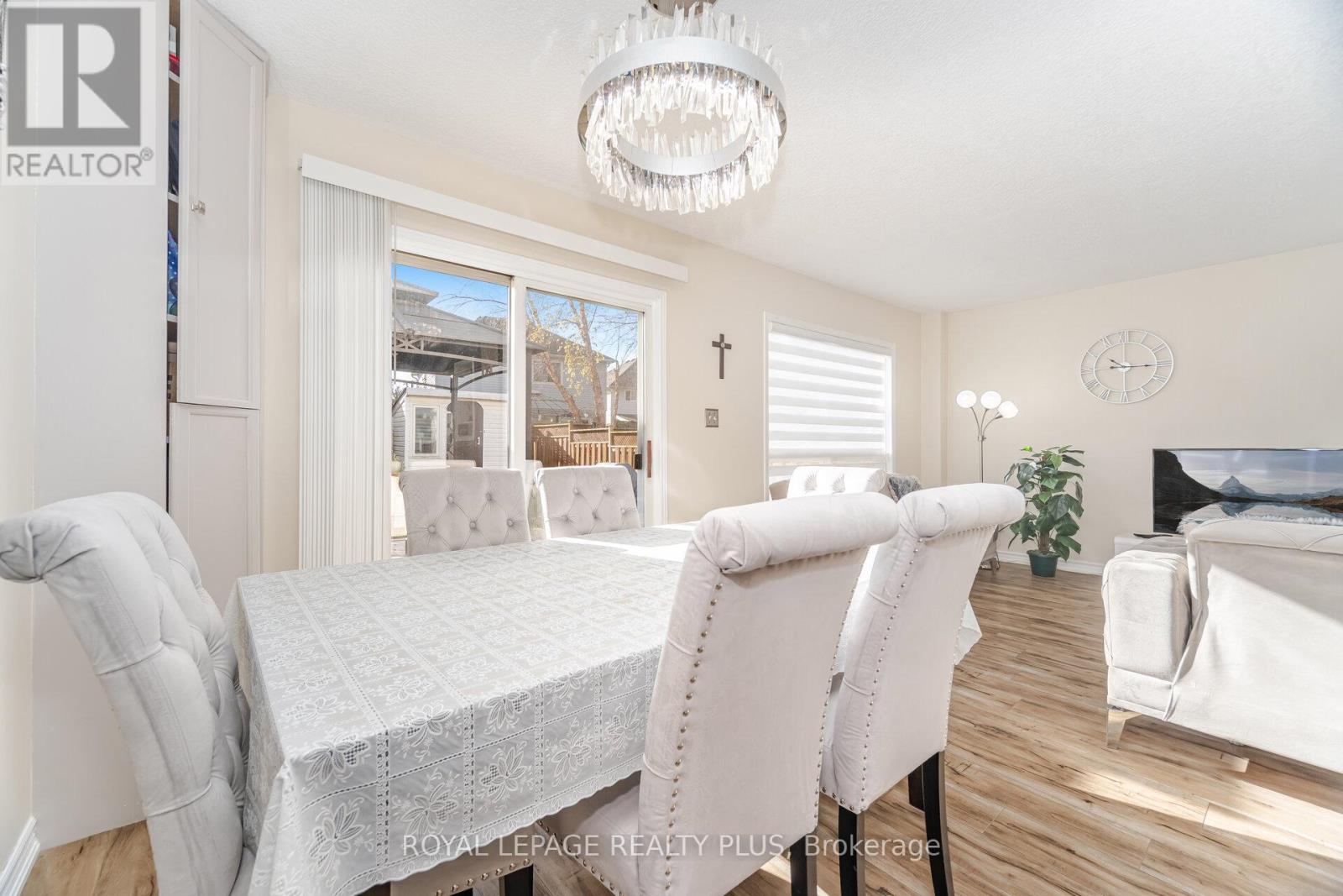 35 Jerry Drive, Cambridge, Ontario  N3C 4G4 - Photo 12 - X12576156