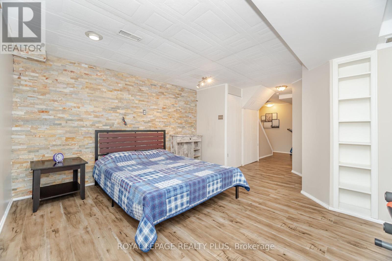 35 Jerry Drive, Cambridge, Ontario  N3C 4G4 - Photo 32 - X12576156