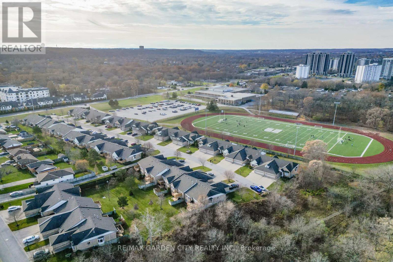 39 - 212 Glen Morris Dr. Drive E, St. Catharines, Ontario  L2T 4C5 - Photo 45 - X12576280