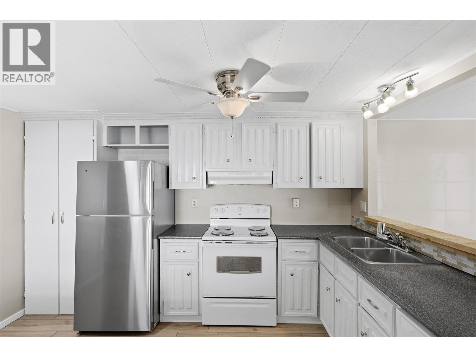 1655 Ord Road Unit# 38, Kamloops, British Columbia  V2B 7V6 - Photo 4 - 10369792