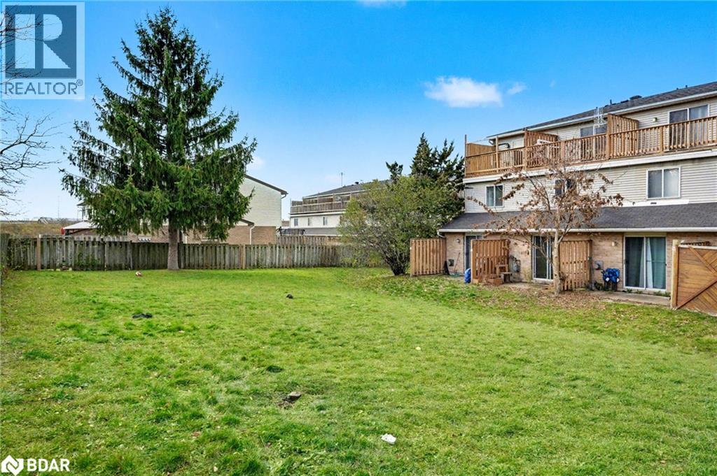 67 Valleyview Road Unit# 37, Kitchener, Ontario  N2E 3J1 - Photo 6 - 40790434