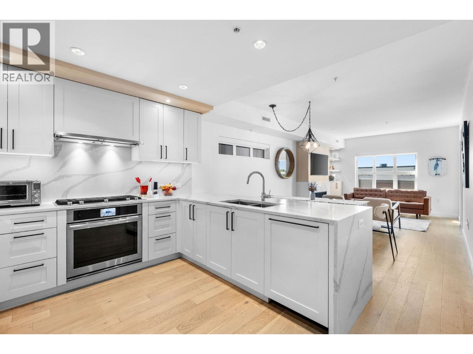 201 12088 3rd Avenue, Richmond, British Columbia  V7E 0C3 - Photo 2 - R3070012