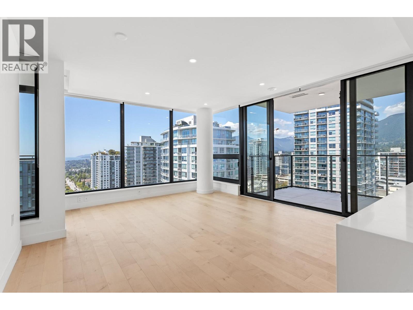 1406 135 E 13th Street, North Vancouver, British Columbia  V7L 0J8 - Photo 6 - R3070024