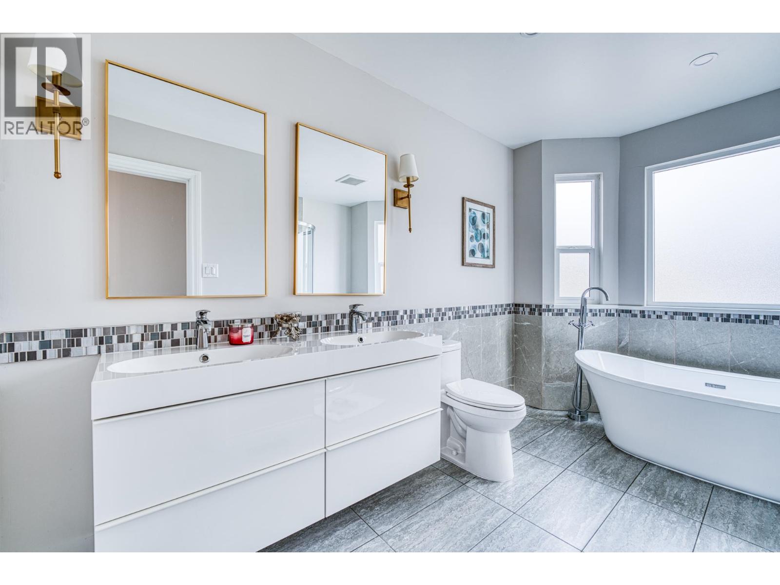 10420 Truro Drive, Richmond, British Columbia  V7E 5B4 - Photo 18 - R3068087