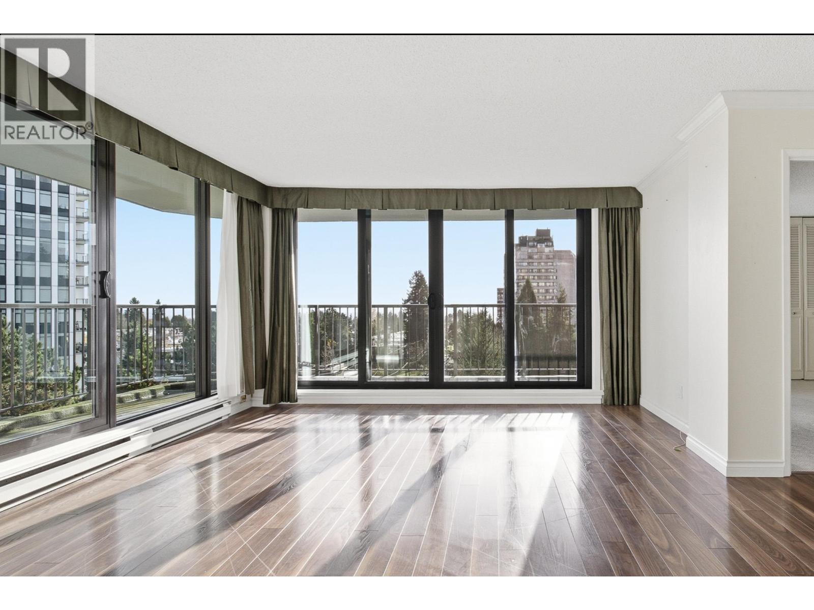 904 4165 Maywood Street, Burnaby, British Columbia  V5H 4E3 - Photo 2 - R3069981