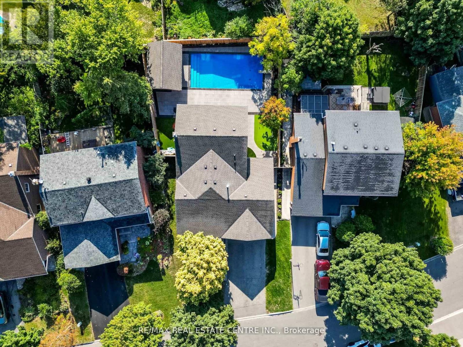 678 Harrison Road, Milton, Ontario  L9T 4S9 - Photo 3 - W12571662