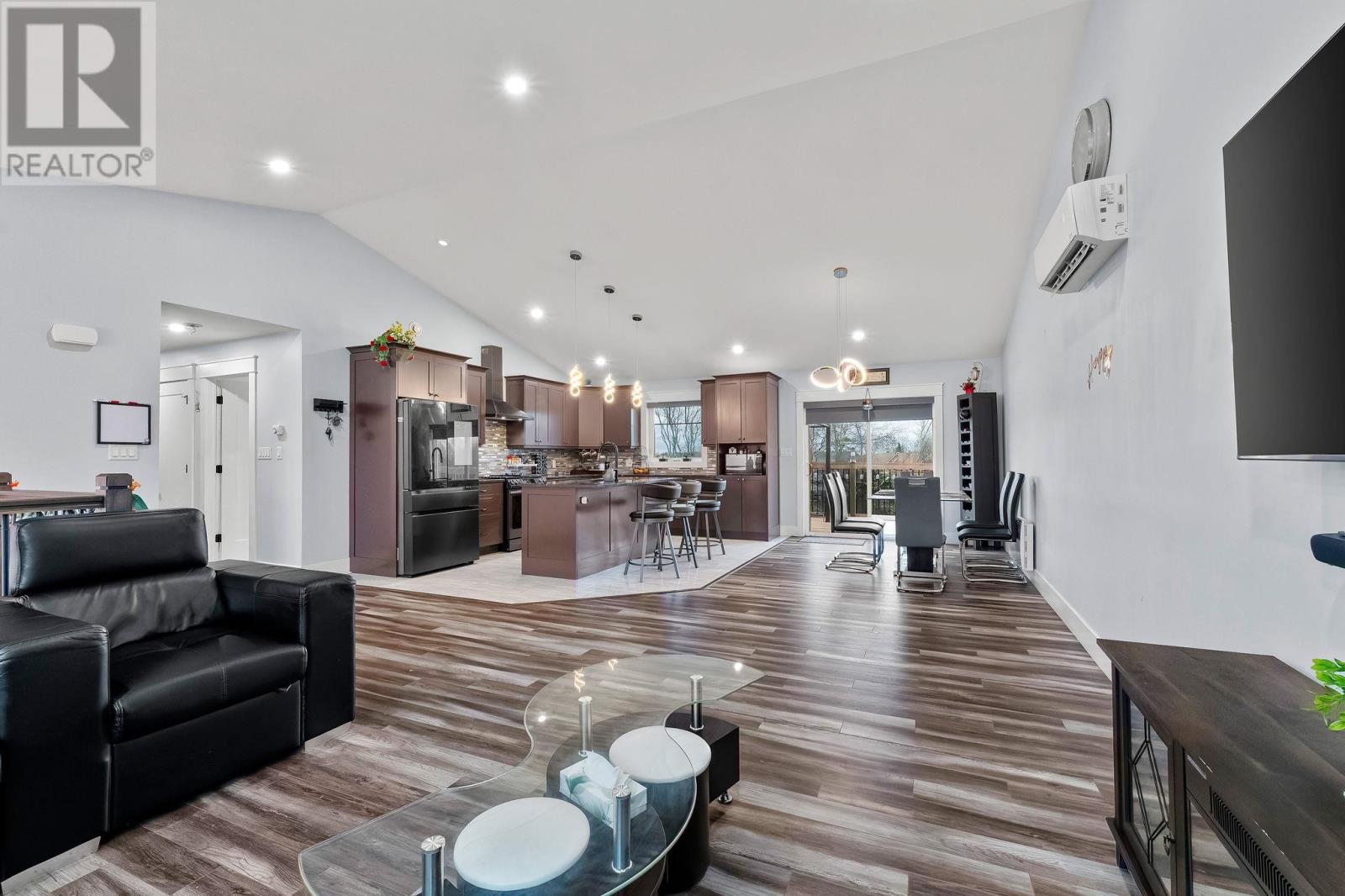 49 Meadow Lane, Charlottetown, Prince Edward Island  C1E 2H7 - Photo 11 - 202528544