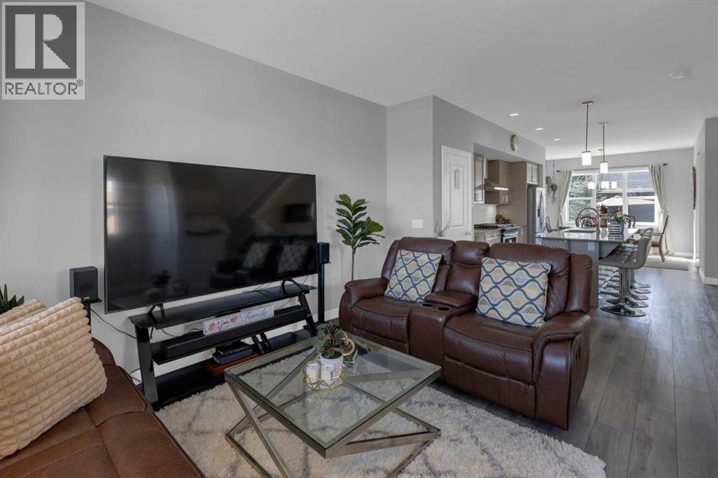 1100 Midtown Lane Sw, Airdrie, Alberta  T4B 4K5 - Photo 8 - A2258384