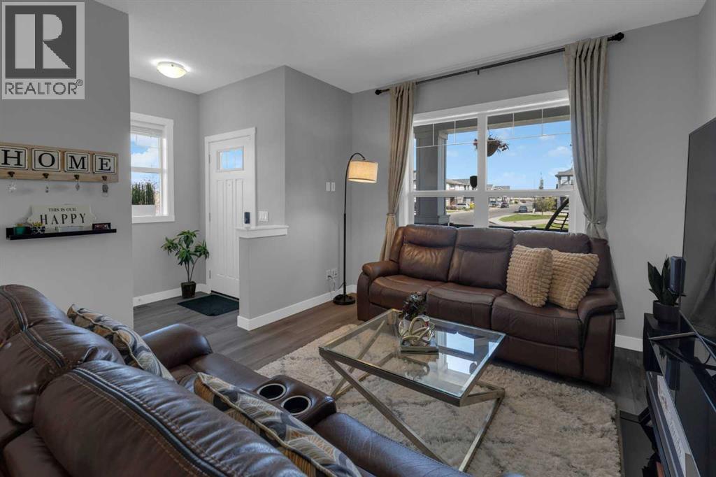 1100 Midtown Lane Sw, Airdrie, Alberta  T4B 4K5 - Photo 9 - A2258384