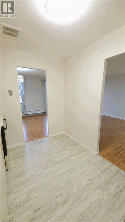 1100 Courtland Avenue E Unit# 715, Kitchener, Ontario  N2C 2H9 - Photo 8 - 40788157